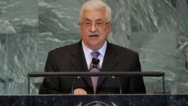 وشدد الناطق الرسمي على أن الشعب الفلسطيني وقيادته "ستسقط كل هذه المؤامرات، وستسقط كافة المشاريع المشبوهة التي تحاك".

