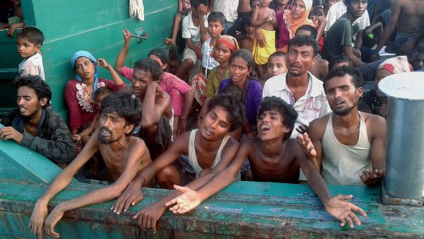 
UNICEF said on Thursday that about 400,000 Rohingya Muslims have fled Myanmar since Aug. 25 (AFP)