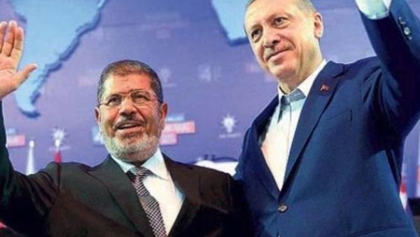 أردوغان ومرسي. 