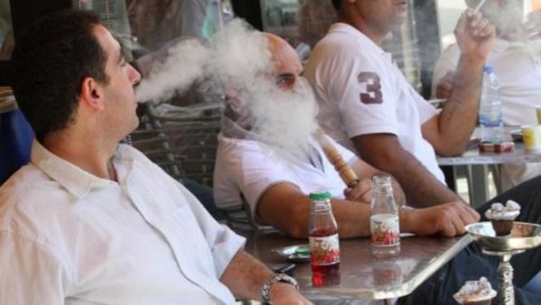 أصحاب المطاعم والمقاهي اللبنانية يطالبون بإلغاء القرار 