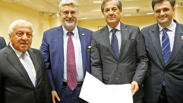 فضلو خوري، عبد السلام هيكل، فواز المرعبي، هشام الجارودي.