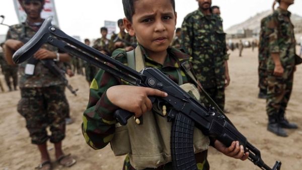 أوضح أن الولايات المتحدة تعمل مع المبعوث الدولي إلى اليمن مارتن غريفيث لإنهاء المأساة الإنسانية