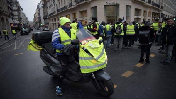 خلال “الفصل السابع” من التحركات في 29 كانون الأول/ديسمبر خرج 12 ألف متظاهر في جميع أنحاء فرنسا عند الظهر