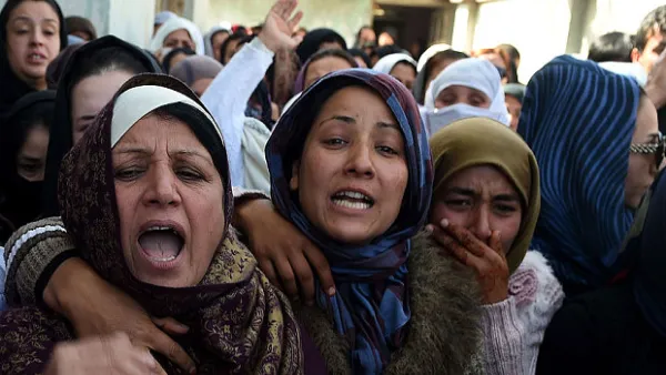 زعيم طالبان أفغانستان يدعو للوحدة ويلمح لمحادثات السلام