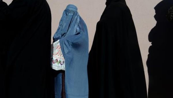 نساء افغانيا/أ.ف.ب/ارشيف