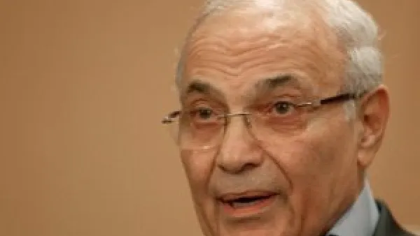 Egyptian presidential hopeful, Ahmed Shafiq, will begin his campaign for presidency with an international tour (AFP)