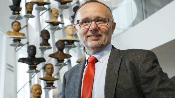 مدير المتحف الوطني الفرنسي للتاريخ الطبيعي برونو دافيد