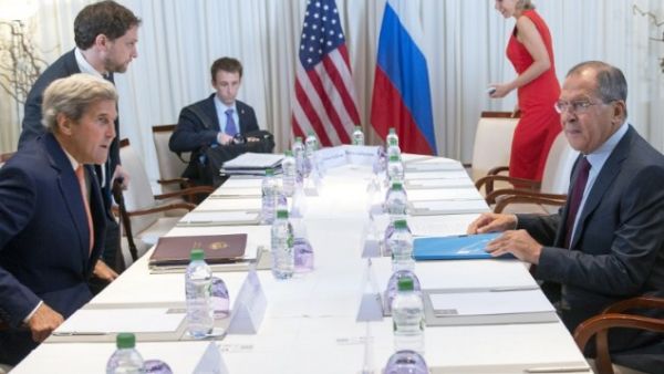 US Secretary of State John Kerry (L) and Russian Foreign Minister Sergei Lavrov (R) met on August 26, 2016 in Geneva for an expected push towards resuming peace talks for war-ravaged Syria. (AFP/File) 