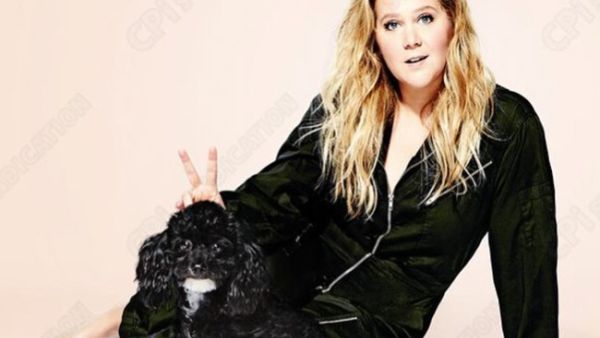 Amy Schumer thinks being a woman sucks (Source: amyschumer/ Instagram ) 