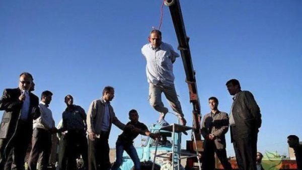 محكمة الثورة الإيرانية تصدر حكما بالإعدام بحق 3 أحوازيين