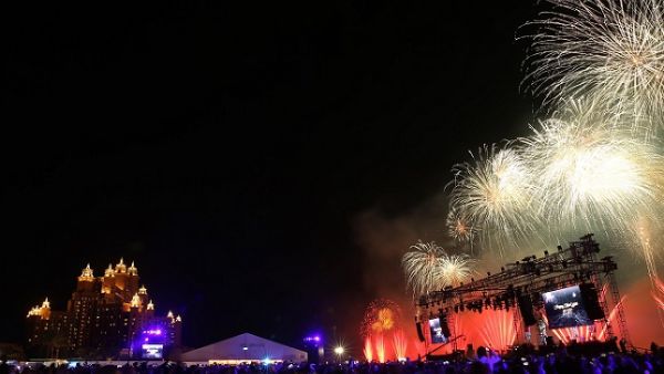 Atlantis, The Palm in Dubai dazzled the world yet again with its perfectly synchronized fireworks on New Year’s Eve. 