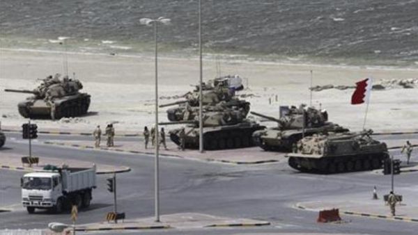 قوات تابعة لمجلس التعاون الخليجي في ميدان اللؤلؤة بالمنامة 
