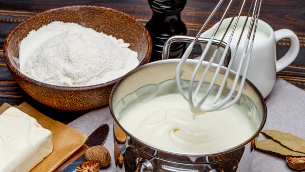 صلصة البشاميل السريعة 