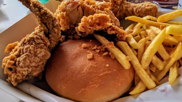 طريقة عمل دجاج البروستد في المنزل