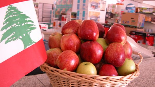 Apple farmers briefly cut off the highway from Jbeil towards Beirut and dumped their apples on the street in protest of alleged barriers to selling their products. (Panoramio)