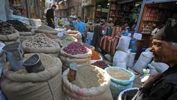 On Nov. 3, the central bank floated the pound without covering the import backlog, leaving businesses millions of pounds in debt.  (File photo)