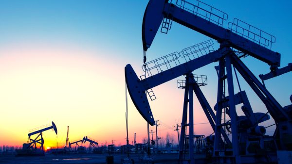 US imports most of its oil from Canada, with Saudi Arabia still coming in second. (Shutterstock)