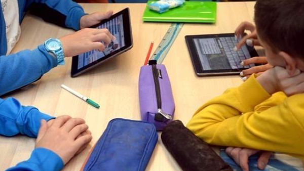 The "EduOne Tablet" series by Amosta enables one to choose the pre-bundled educational content. (Khaleej)