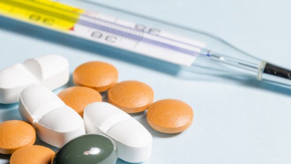 Iran has in recent years made great achievements in the field of production of different drugs and medical equipment. (Shutterstock)