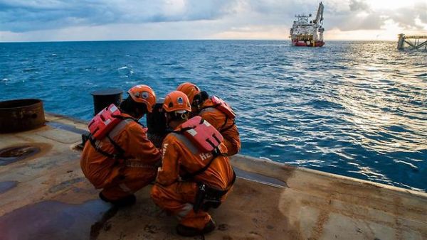 Workers at the Leviathan gas field. (Noble Energy)