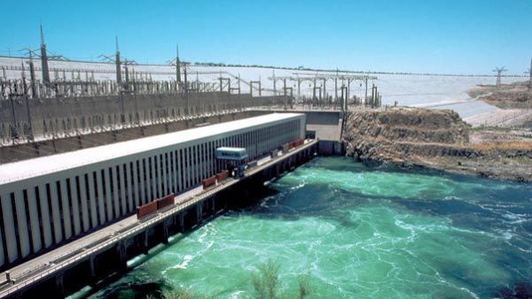 The GCC region is among the world’s top water consumers per capita. Aswan Dam. (Wikimedia Commons)