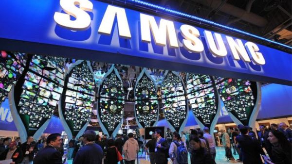 According to a report from South Korea's ETNews, the Galaxy S8 may feature a front-facing camera with autofocus. (File photo)
