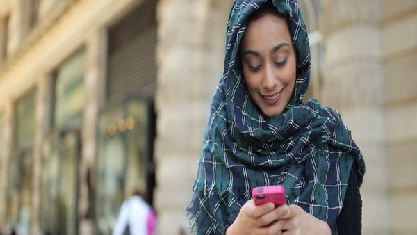 The connectivity project will offer unlimited, 24/7 outdoor and indoor Wi-Fi access points through Zain Jordan’s high-speed 4G mobile network, initially in four primary locations across the country. (Shutterstock)