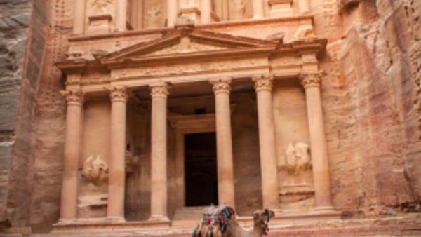 It has been an uneven year for Jordan’s tourism industry, with rising earnings yet declining visitor numbers.