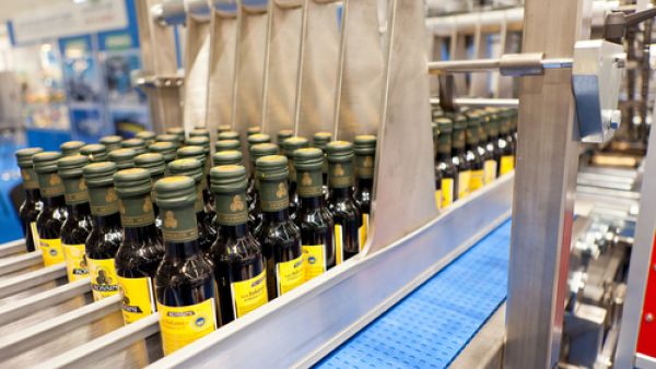 Lebanese exports have declined due to high production costs in the country.  (Shutterstock/ Robert Kneschke)