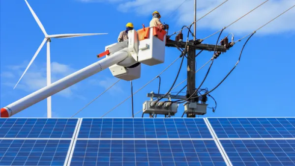 The ministry invited the private sector to announce their willingness to invest in solar power plants for every municipality. (Shutterstock)

