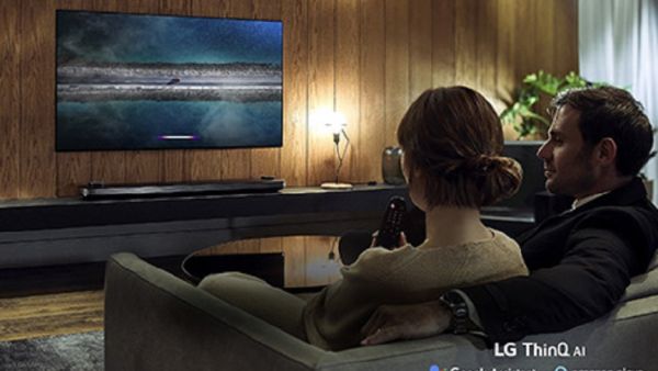 تعزز تلفزيونات OLED الجديدة المزودة بتقنية التعلم العميق ريادة الشركة لقطاع التلفزيونات الفاخرة