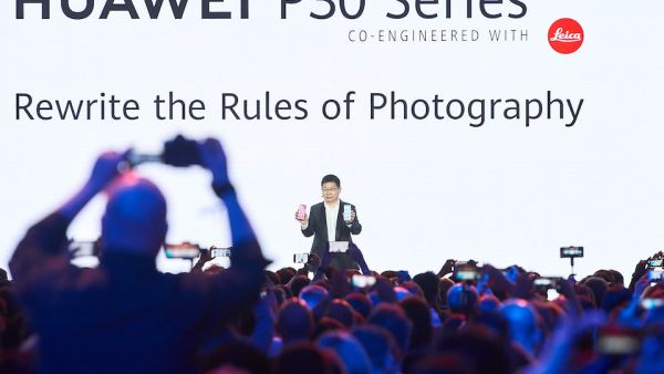 أطلقت مجموعة هواوي لأعمال المستهلكين اليوم في حدث مميز هاتفيها الجديدين المنتظرين: HUAWEI P30 وHUAWEI P30 Pro أطلقت مجموعة هواوي لأعمال المستهلكين اليوم في حدث مميز هاتفيها الجديدين المنتظرين: HUAWEI P30 وHUAWEI P30 Pro