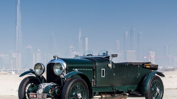 سيارة BENTLEY BLOWER