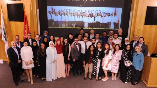 طلاب وايل كورنيل للطب – قطر دفعة 2019 مع أعضاء هيئة التدريس بعد إعلان نتائج مطابقة التخصصات الطبية 
