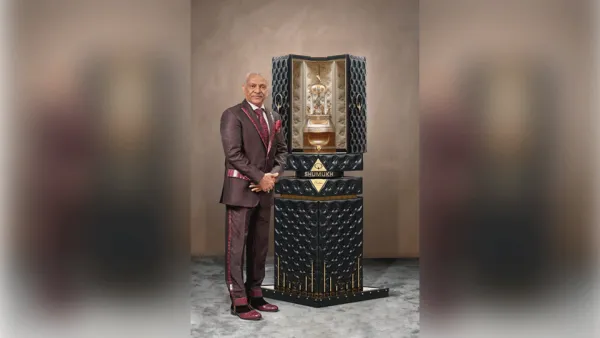 The perfume, priced at Dh4.752 million, will remain on display at The Dubai Mall until March 30. (Vogue Arabia)