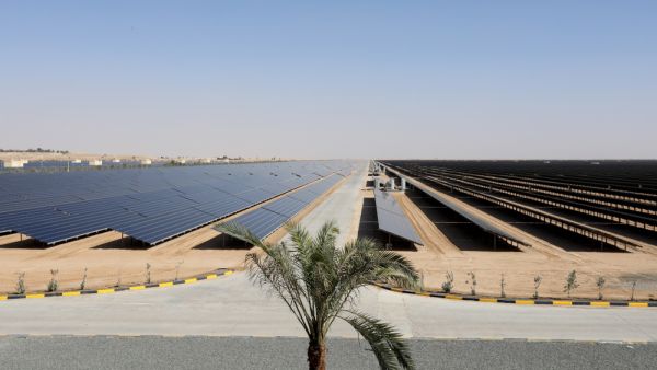 The Mohammad bin Rashid Al Maktoum Solar Park is the largest single-site solar energy project in the world. (Shutterstock)