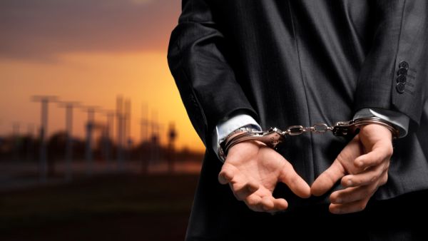 Since the campaign began in November 2017, there have been 2,827,564 offenders, including 2,204,460 for violating residency regulations, 432,461 for labor violations and 190,643 for border violations. (Shutterstock)