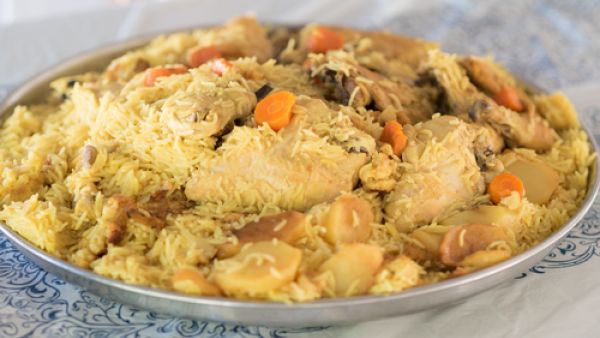 مقلوبة الدجاج بالخضار 