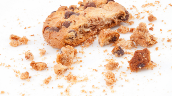 A Dubai man found more than crumbs in his cookies! (Shutterstock)