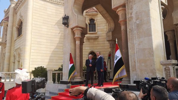 President Mahmoud Abbas arrives at presidential palace in Baghdad to meet Iraqi Prime Minister Adel Abdel Mahdi. (Twitter)