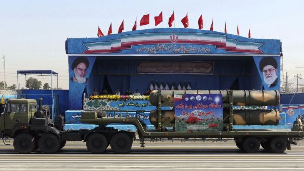 S300 surface-to-air missile system on display at an Iranian military parade. (AFP/Chavosh Homavandi)