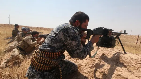 Many Iraqi divisions collapsed when a Daesh-led offensive swept through Iraq last summer. (AFP/File)