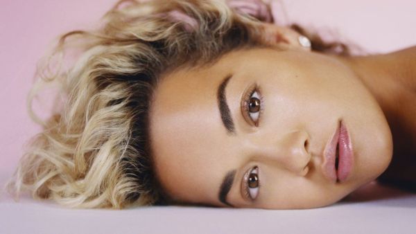 Rita Ora (Twitter)