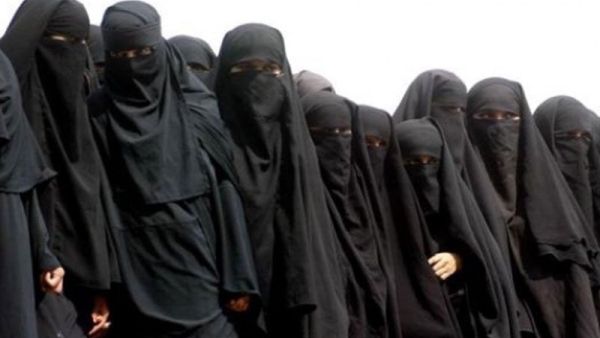 Women in Niqab (Twitter)