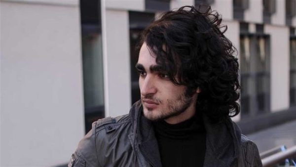 Iranian students in Britain Parsa Sadat (Twitter)