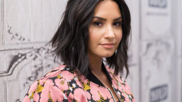 Demi Lovato (Twitter)