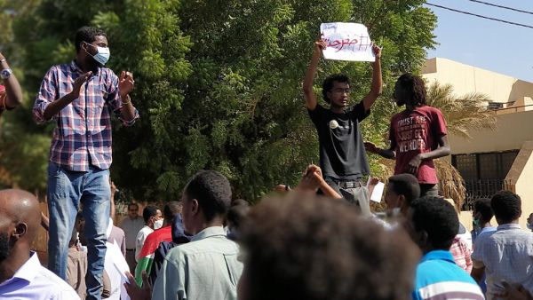 Protests in Sudan leave at least 19 dead, 406 injured. (Twitter)