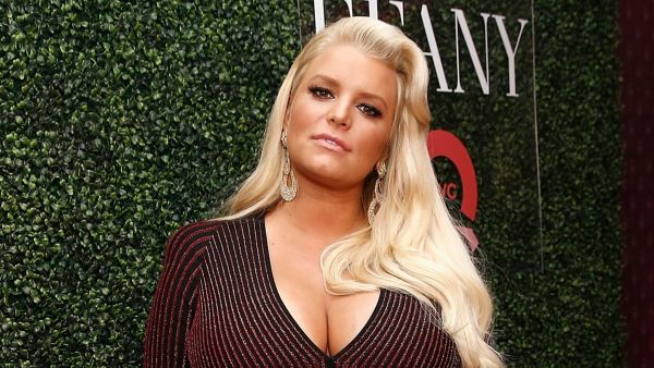 Jessica Simpson (Twitter)