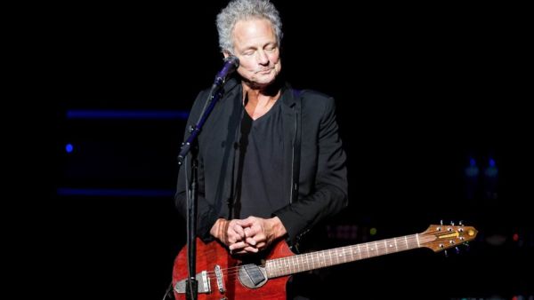 Lindsey Buckingham (Twitter)