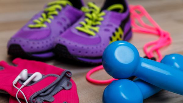 The licences will be restricted to gyms that focus on weight loss and fitness activities such as swimming, running and bodybuilding. (Shutterstock)